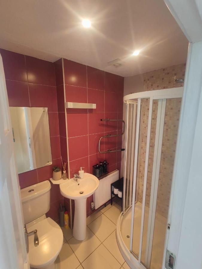 Modern City Centre House In Heart Of Galway City Bagian luar foto